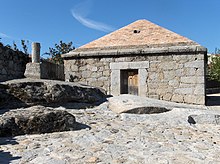 El Bombo, antiguo refugio de caminantes de 1750