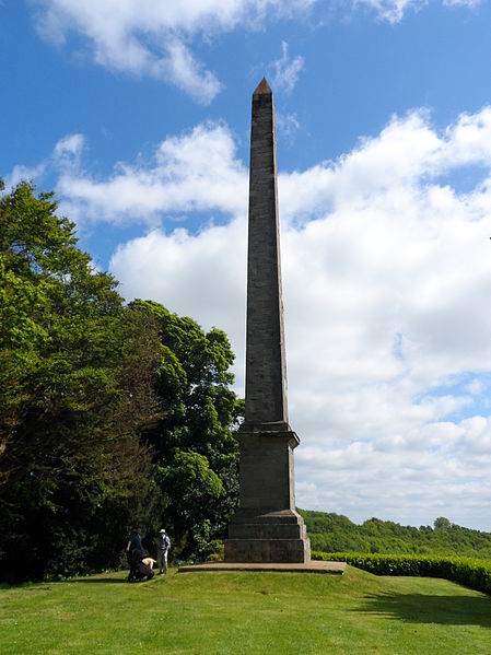 File:Farnborough Hall Obelisk.jpg