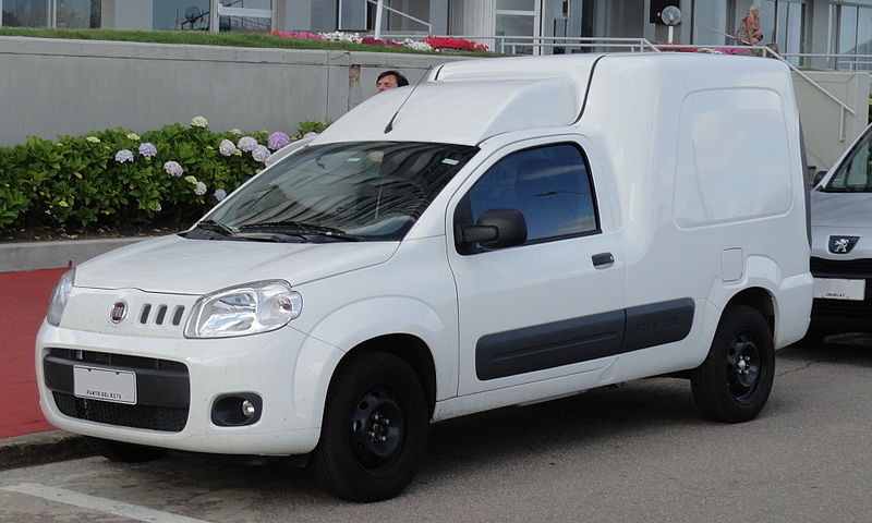 File:Fiat Fiorino XMF 2650 in Punta del Este 2015.JPG