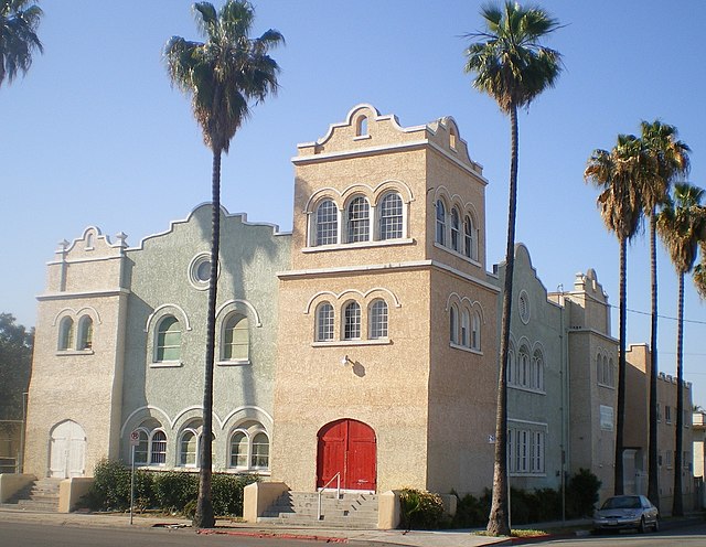 Image: First Calvary Baptist Church, Los Angeles (cropped)