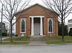 Wapakoneta'nın İlk Presbiteryen Kilisesi.jpg