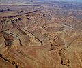 Der Fish River Canyon aus der Vogelperspektive. Flug ca. 900 Meter über dem Canyon.