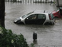 În timpul unei inundații stradale în Italia, în 2010