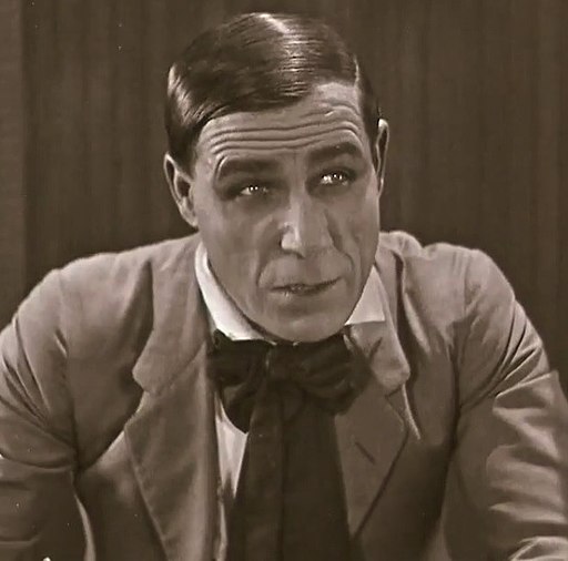 Frank Hagney in The General (1926)