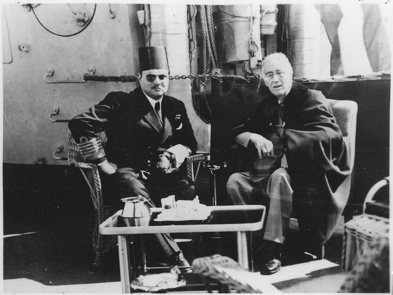 File:Franklin D. Roosevelt and King Farouk of Egypt at Great Bitter Lake in Egypt - NARA - 196056.tif