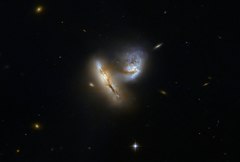 Большой ли космос. Галактика Млечный путь телескоп Хаббл. Галактика Андромеда в телескоп Хаббл. Галактики Млечный путь туманность Андромеды. Туманность Андромеды Хаббл.
