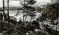 Le barrage de Guerlédan et l'usine hydroélectrique vus depuis la pointe de Sainte-Tréphine.