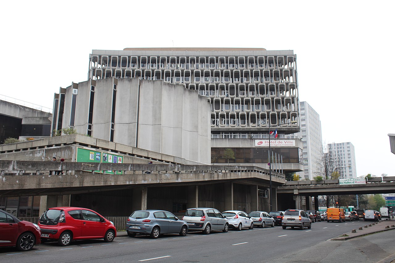 File:Hôtel de ville Caussade.jpg - Wikimedia Commons