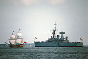 HMS Ariadne (F72) off Yorktown in 1981