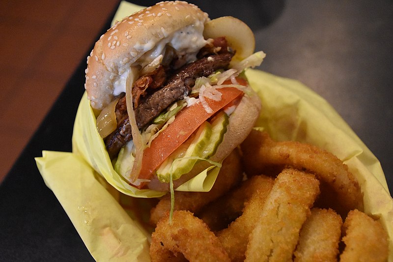 File:Hodad- World's Best Burger - 36572186942.jpg