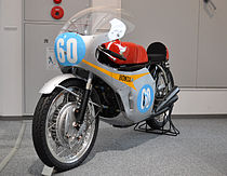 350cc-zescilinder Honda RC 174 uit 1967