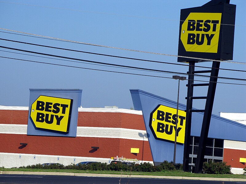 File:I'm pretty sure that is a Best Buy (3821091276).jpg