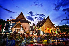 Inthakhin_traditional_Wat_Chedi_Luang_Temple_2012.jpg