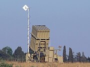Lanzador da Cúpula de Ferro instalado próximo á cidade de Sderot, Israel (xuño de 2011)