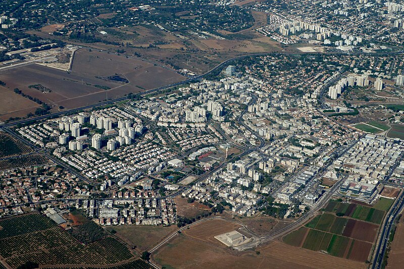 File:IsraelOrYehuda FromAir.JPG