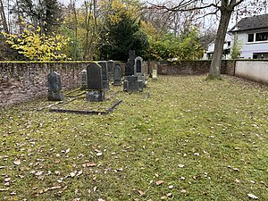 Jüdischer Friedhof Dreieichenhain 2.jpg