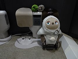 GROOVE X社の家族型ロボットのLOVOT