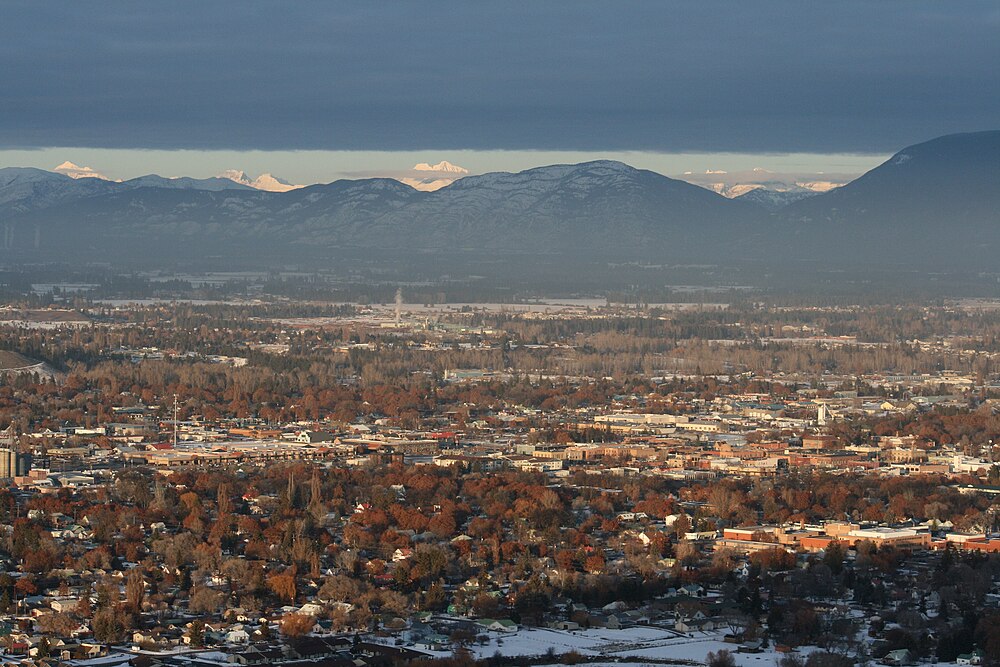The population of Kalispell in Montana is 19927