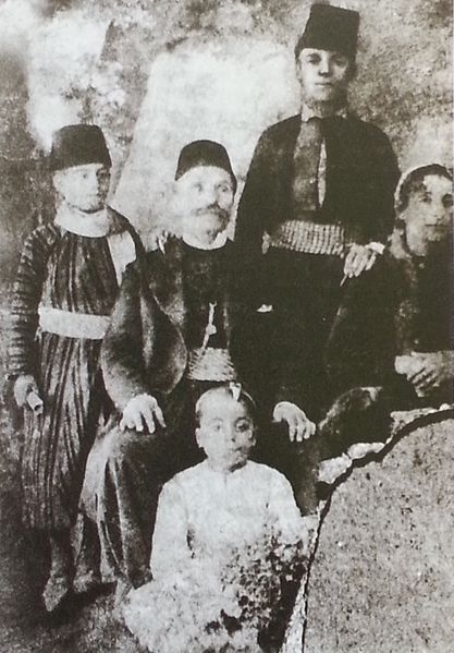 File:Khalil Gibran Family.jpg