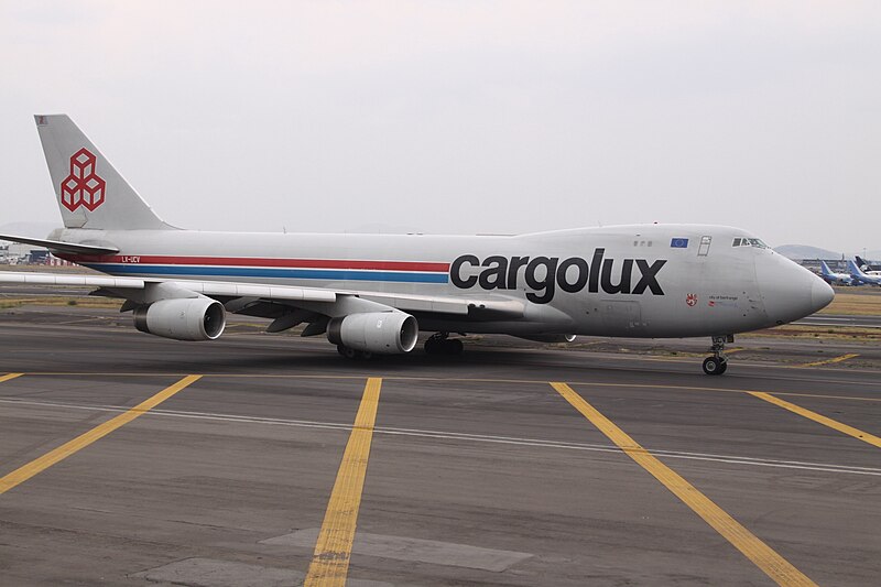 File:LX-UCV Boeing 747F CargoLux (7630223752).jpg