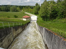 De overlaat, tijdens de overstromingen van 30 mei 2013 en 31 mei 2013.