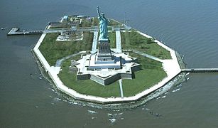 Vue aérienne de Liberty Island.