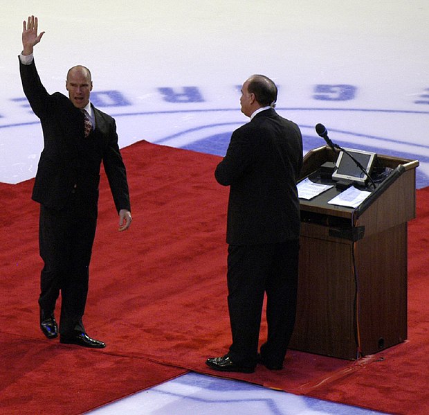 File:Mark Messier retirement.jpg