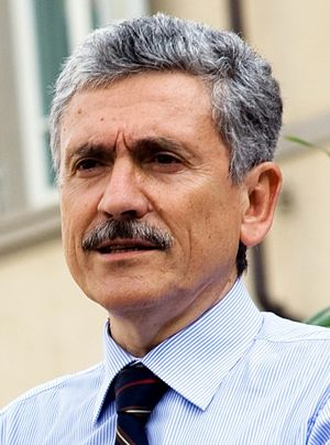 Massimo D'alema: Biografía, Trayectoria política, Docencia