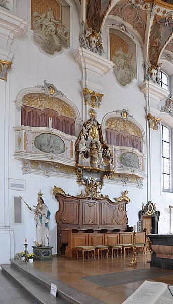 File:Messkirch Pfarrkirche Chor linke Wand 01.jpg