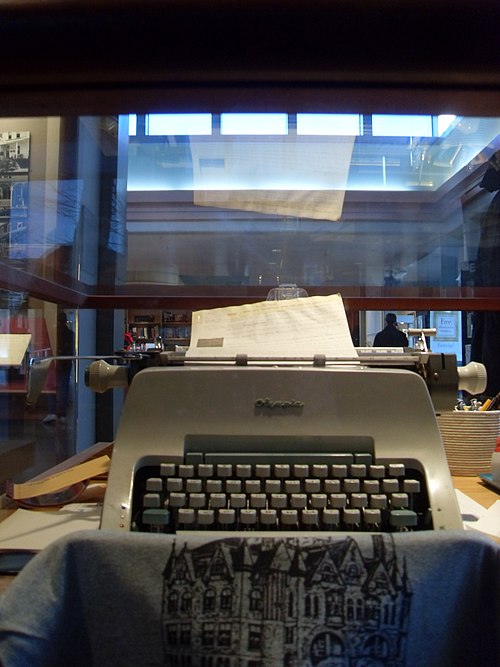 Michener's typewriter at the James A. Michener Art Museum in Doylestown, Pennsylvania