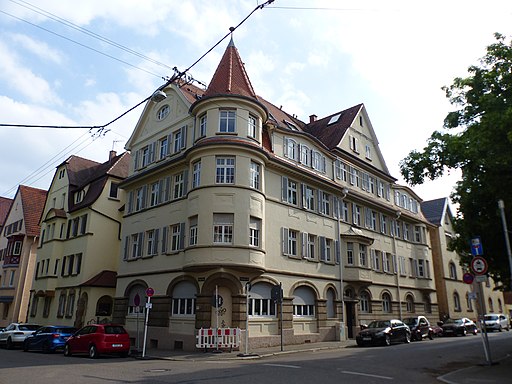 Mietshauskomplex mit Ladenlokal, Grazer Straße 53, Kärntner Straße 45, 47, Stuttgart