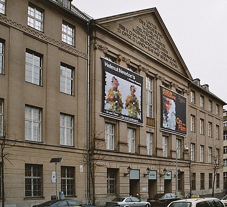 Museum fuer fotografie berlin landwehrkasino dec 2004