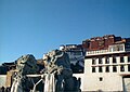 New Chinese lions in front of Potala - 4109508165.jpg