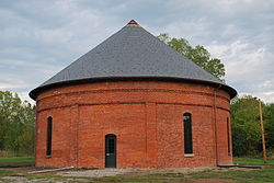 File:Oberlin Gasholder House Oberlin OH.JPG