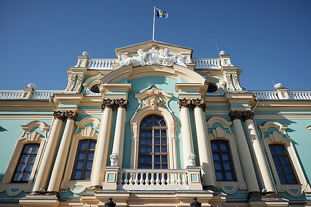 The presidential standard flying over the Mariinskyi Palace