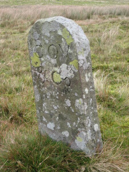File:Old Boundary Marker (geograph 6424126).jpg