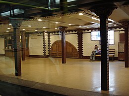 Station Opéra - Métro de Budapest.jpg