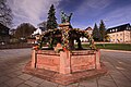 File:Osterbrunnen in Oelsnitz, Erzgebirgskreis 2H1A9268WI.jpg