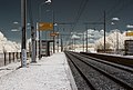 Français : Gare de Pagny, Pagny-le-Château (Côte d'Or, Bourgogne, France) photographié avec un filtre infrarouge 720 nm. Català: Escació de Pagny, Pagny-le-Château (Costa d'Or, Borgonya, França) fotografiat amb un filtre infraroig 720 nm. Español: Estación de Pagny, Pagny-le-Château (Côte d'Or, Borgoña, Francia) fotografiado con un filtro infrarrojo 720 nm.