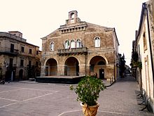 Palazzo comunale Rocca San Giovanni.jpg