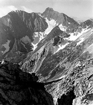 Gatschkopf (left) and Parseierspitze from the northeast