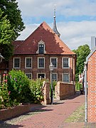 Patersgang und Sankt Michael-Kirche in Leer (Ostfriesland).jpg