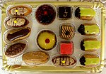 Vorschaubild für Petit Four