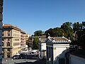 vista vertiginosa verso piazzale Flaminio e propilei di villa Borghese