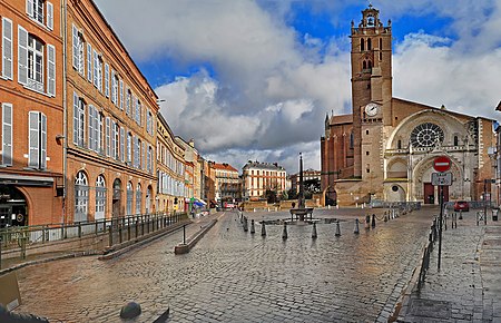 Place Saint Étienne (Toulouse)