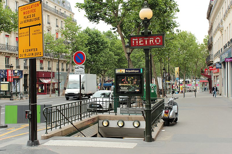 File:Place de la République (Paris), réaménagement, 2012-06-19 09.jpg