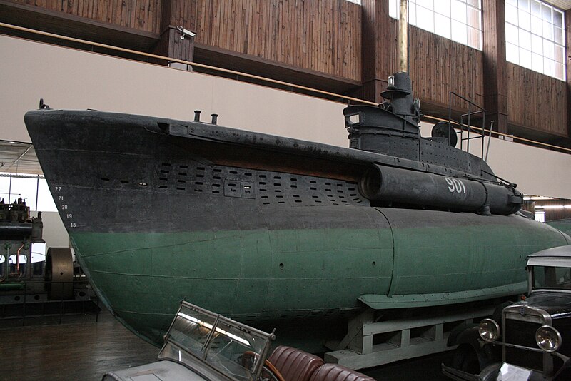 File:Podmornica CB20 (P901).jpg