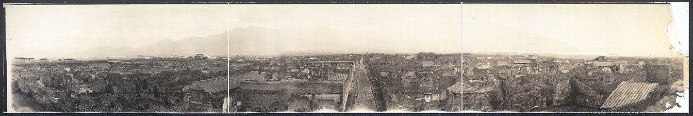 Panoramic photograph, 1909