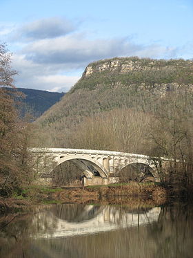 Il ponte Cordon e il monte Cordon nel 2 ° piano.