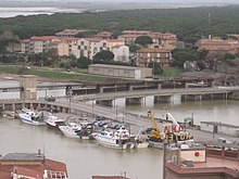 Il Ponte Giorgini alla foce del Bruna